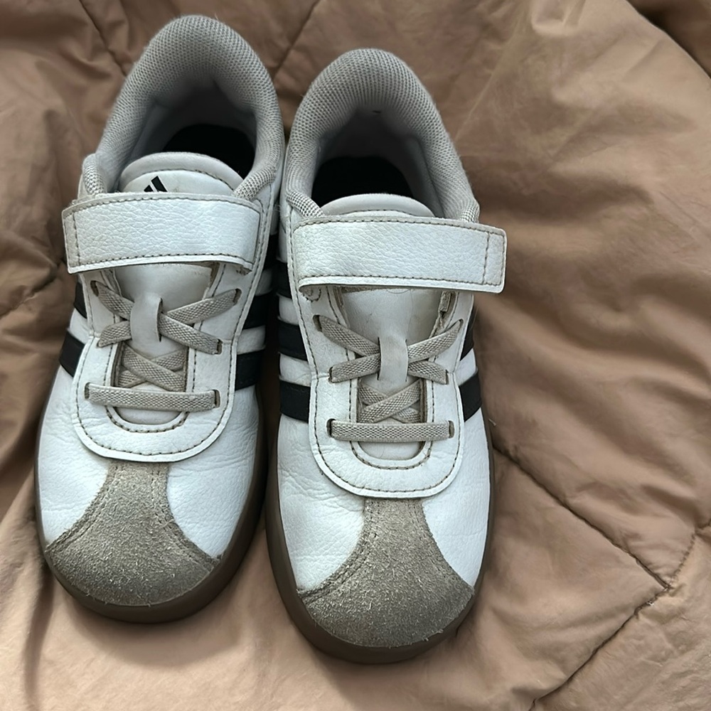 Boy  samba size 13.5